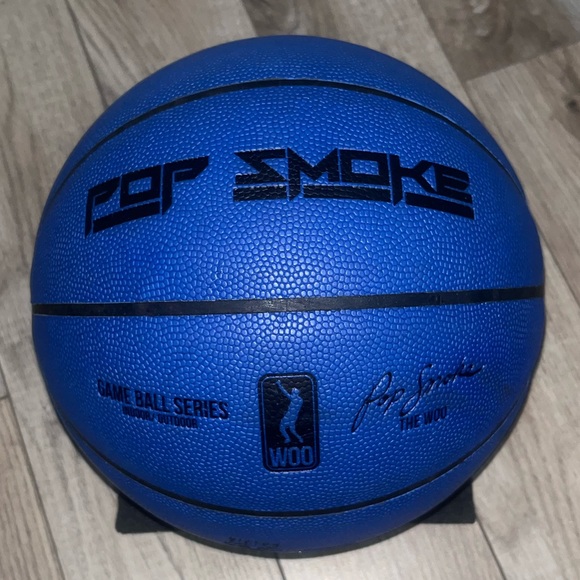Bravest Studios Pop Smoke Limited Edition NBA Regulated outdoor/indoor basketbal - Picture 2 of 2